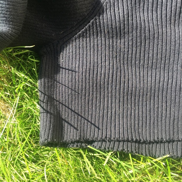 CHARCOAL GREY CROPPED TURTLENECK FROM UO🦋🌈☂️💞 - Picture 3 of 3